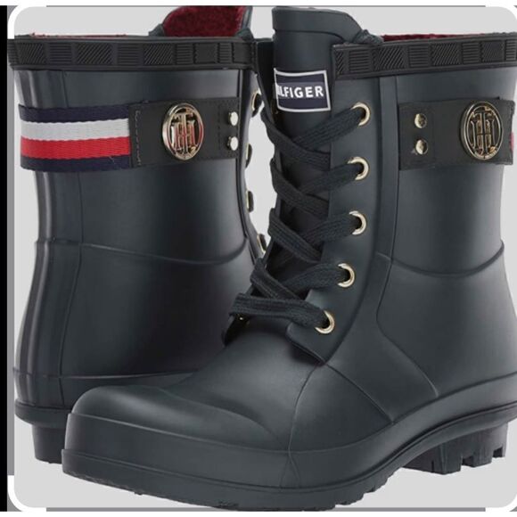 Tommy Hilfiger Women's Trineti Snow Boot Size 8 - Picture 2 of 5